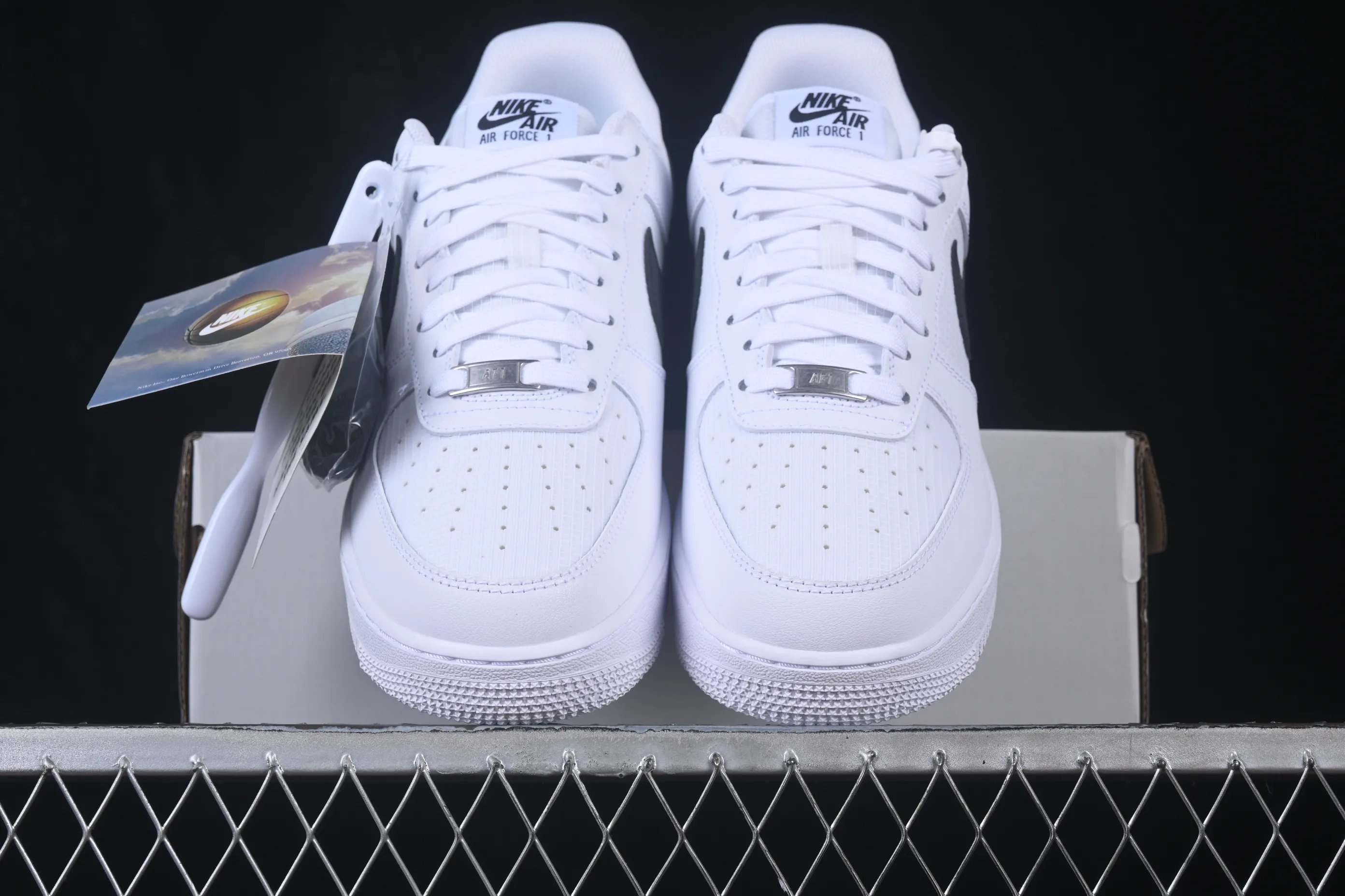 All categories Nk Air Force 1 Air Force series Nk Air Force 1 Low Air Force low-top Nike Air Force 1'07 Low Air Force 1 low-top casual sneakers IR0952-100